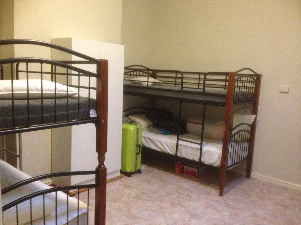 Perth 178 Backpackers Hostel Стая снимка