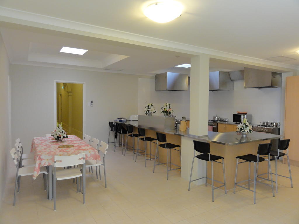 Perth 178 Backpackers Hostel Екстериор снимка