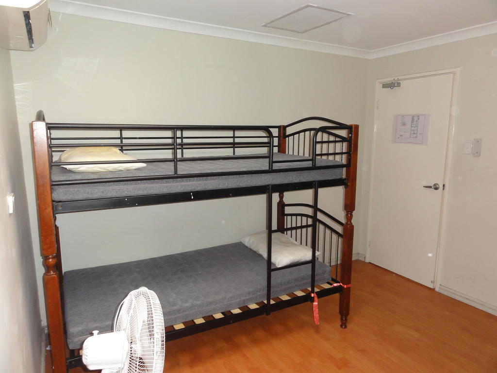 Perth 178 Backpackers Hostel Стая снимка