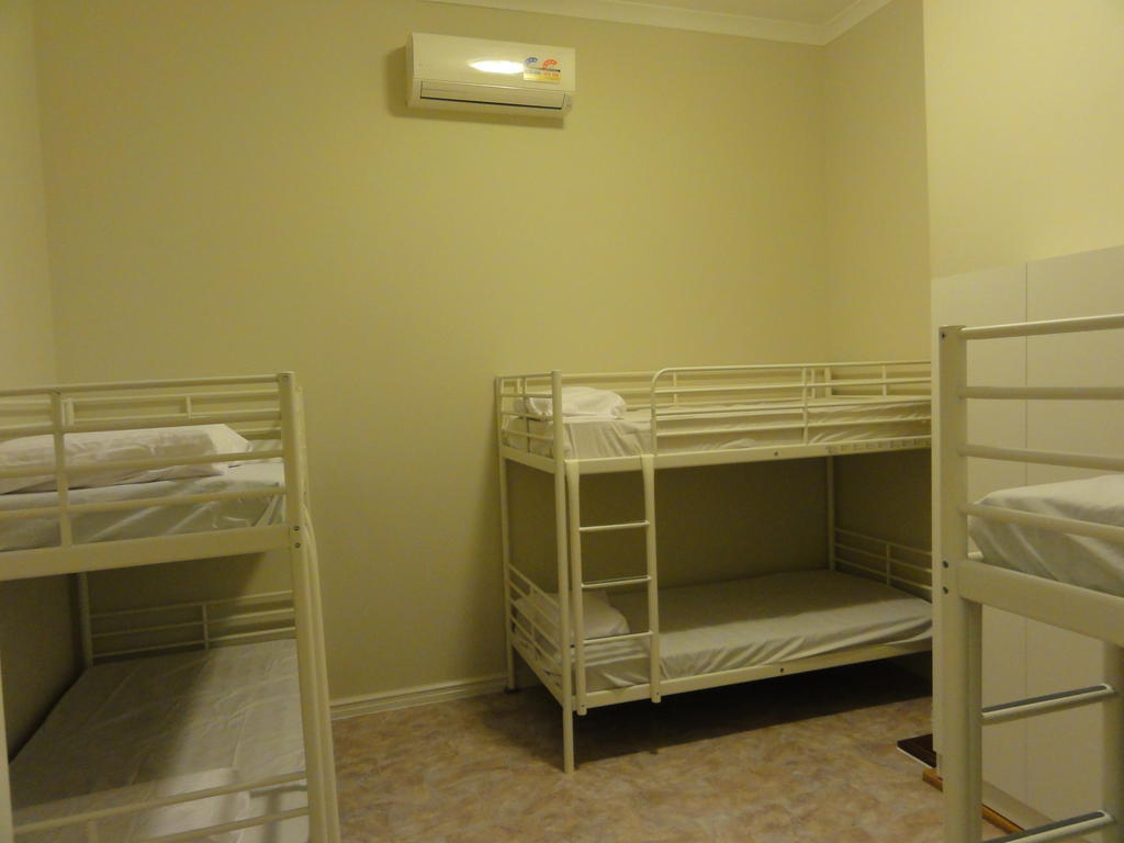 Perth 178 Backpackers Hostel Стая снимка